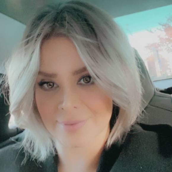 Meet your Posher, Hena - Picture 1 of 1